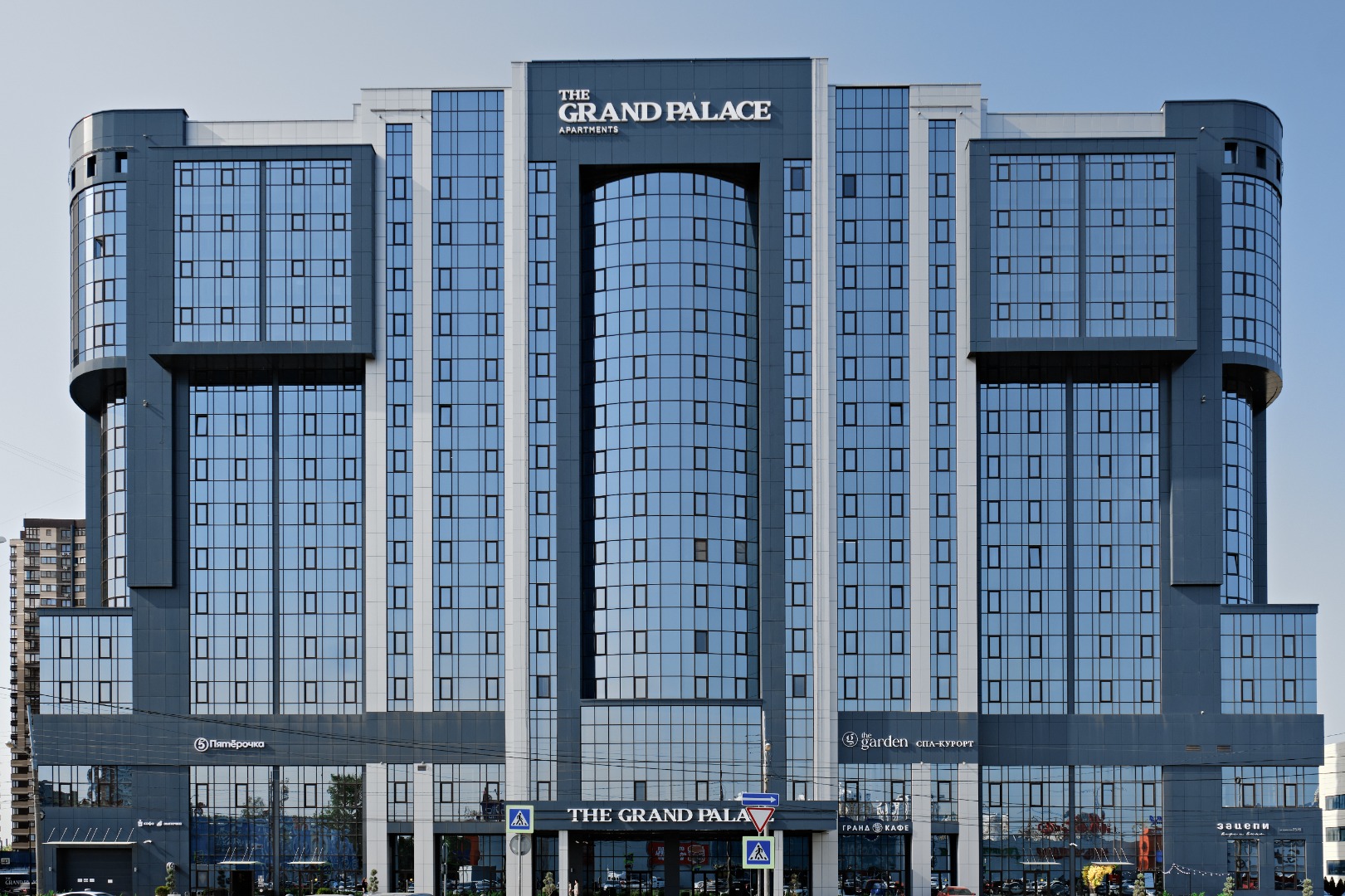 Апарткомплекс «The Grand Palace Hotel»